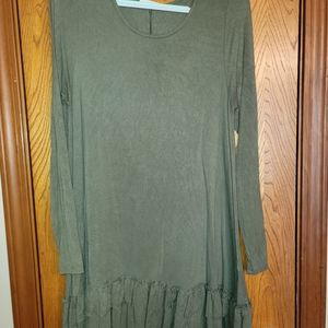Green knit tunic with ruffles
